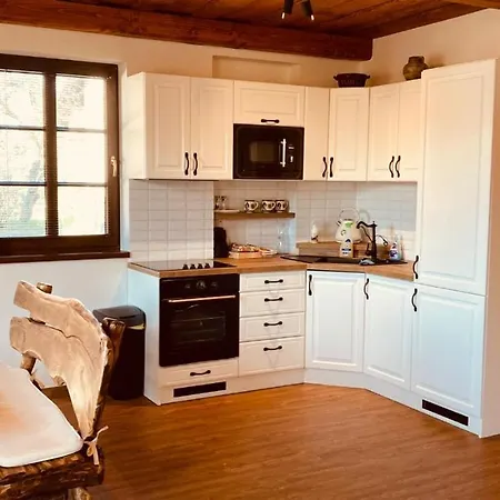 Penzion, Restaurace Jaro Brdy * Vesin