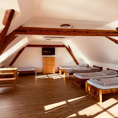 Penzion, Restaurace Jaro Brdy Affittacamere Vesin