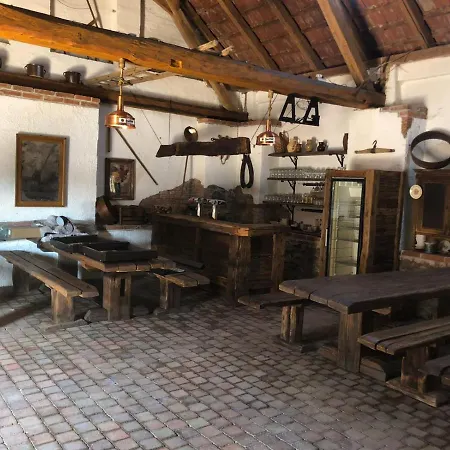 Penzion, Restaurace Jaro Brdy * Vesin