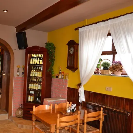 Penzion, Restaurace Jaro Brdy Vesin